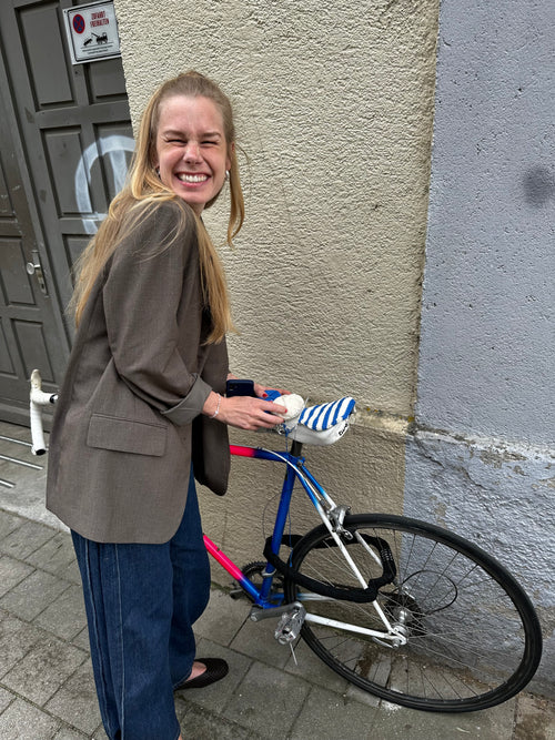 MenesLycka by Studio.Mene - Strickanleitung für Fahrradsattel Frühlings-Bike