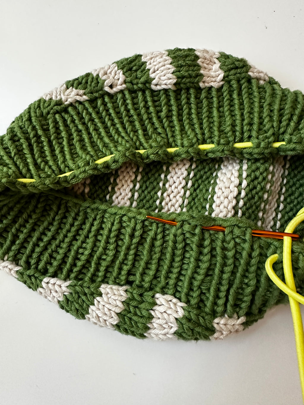 MenesLycka by Studio.Mene - Strickanleitung für Fahrradsattel Frühlings-Bike