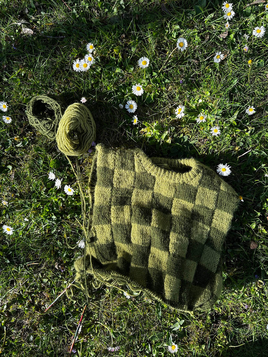 MeneSlipover by Studio.Mene - Checkard Schachbrett Pullunder Oversize